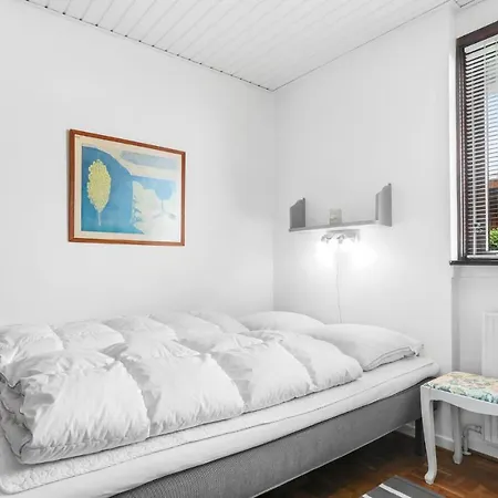 Beautiful In With House Sea View Gudhjem